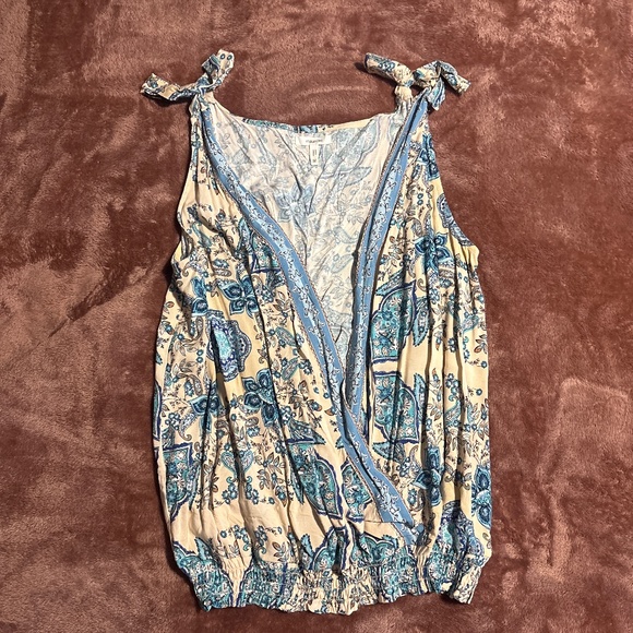 Maurice’s Cambodia Top - Picture 1 of 1